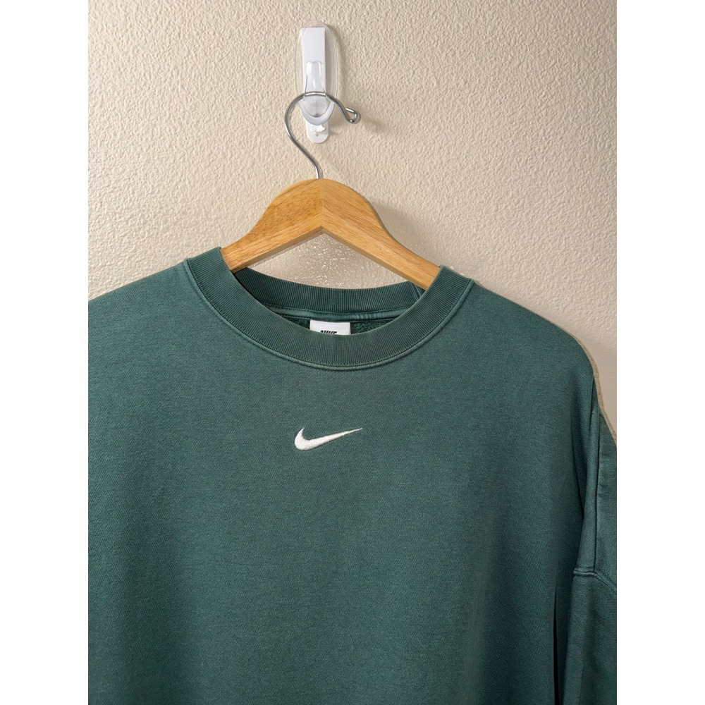 Women's Nike Oversized Center Check Crewneck Sweatshirt Size Medium - Picture 2 of 4